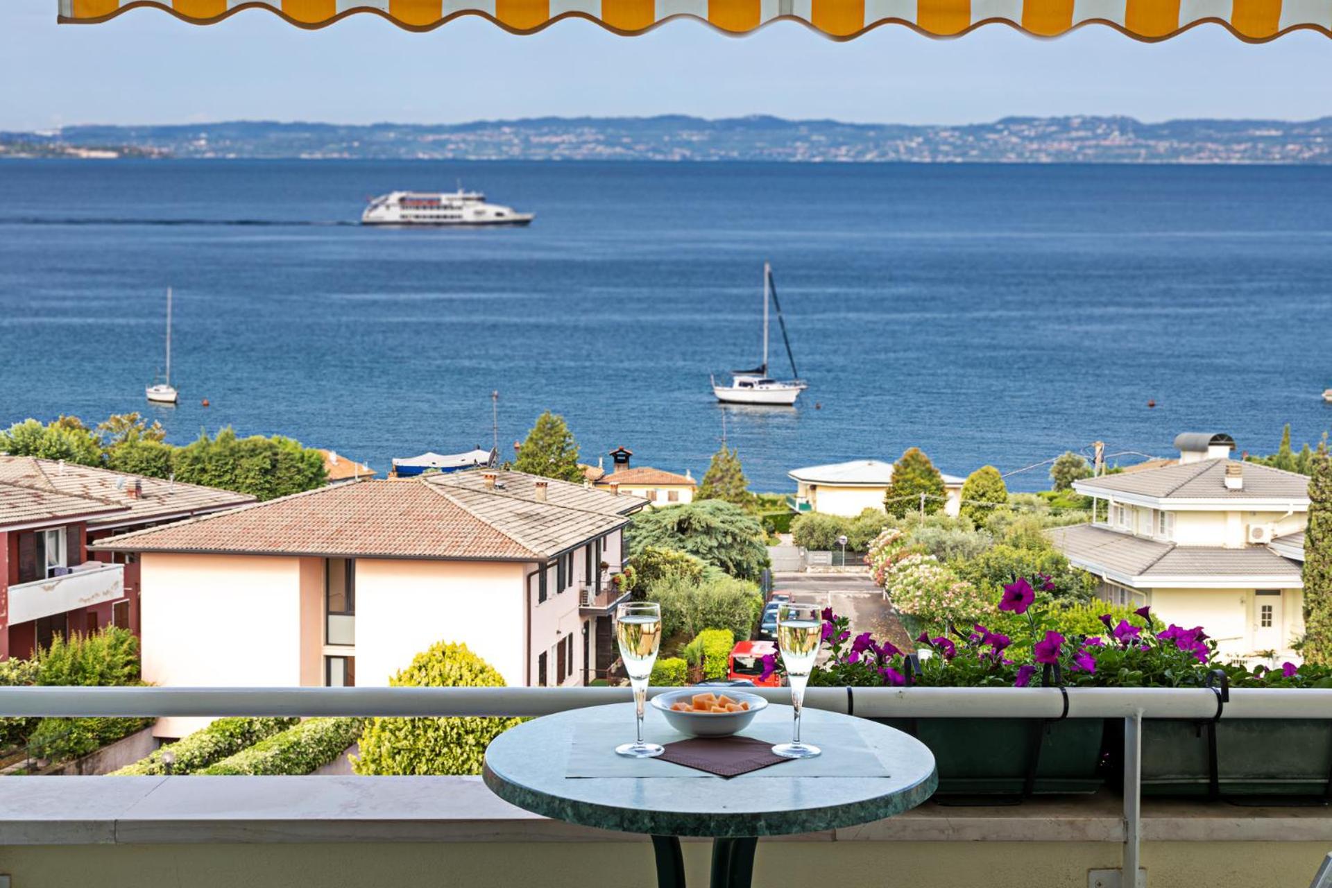 Hotel Gardenia & Villa Charme Adults Friendly 4Star Service Bardolino Ngoại thất bức ảnh